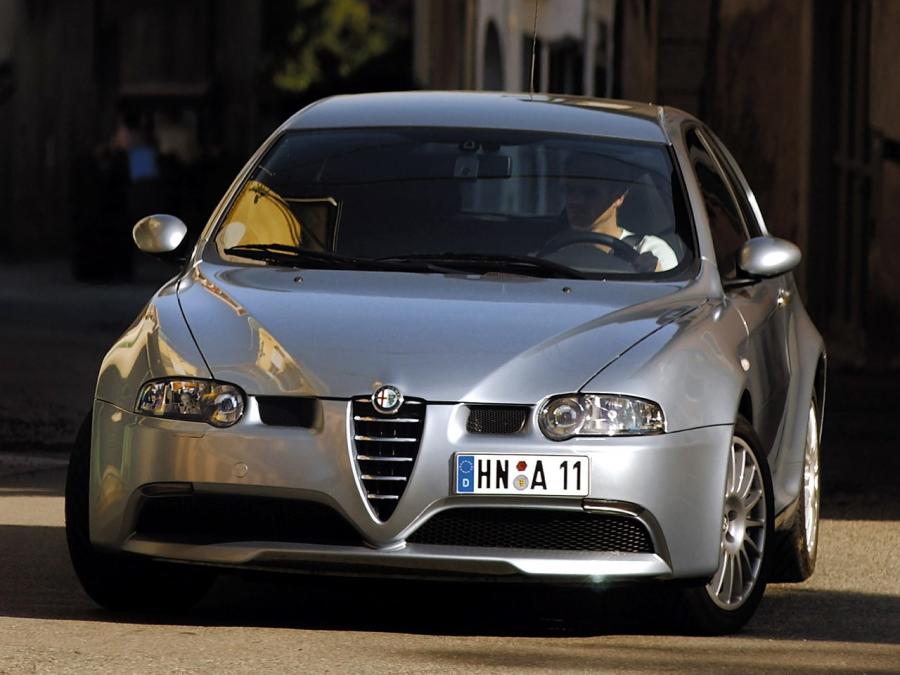  Alfa Romeo 147 GTA 2002 года  (фото 2 из 70)